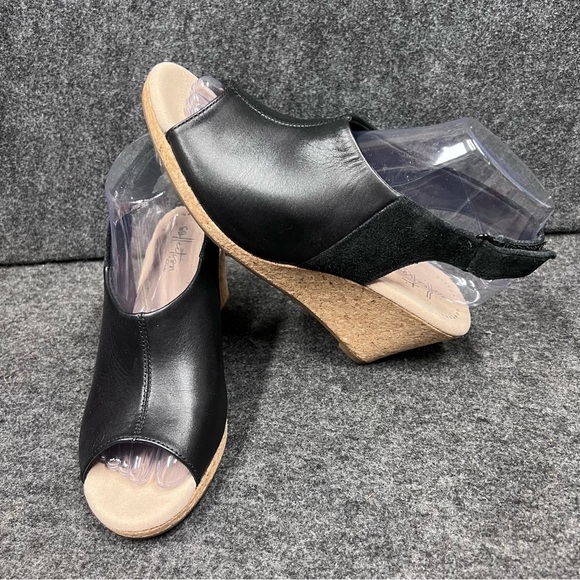 Clarks Shoes - Clarks Women's Lafley Jess Slingback Wedge Sandal Black Leather Size 7
